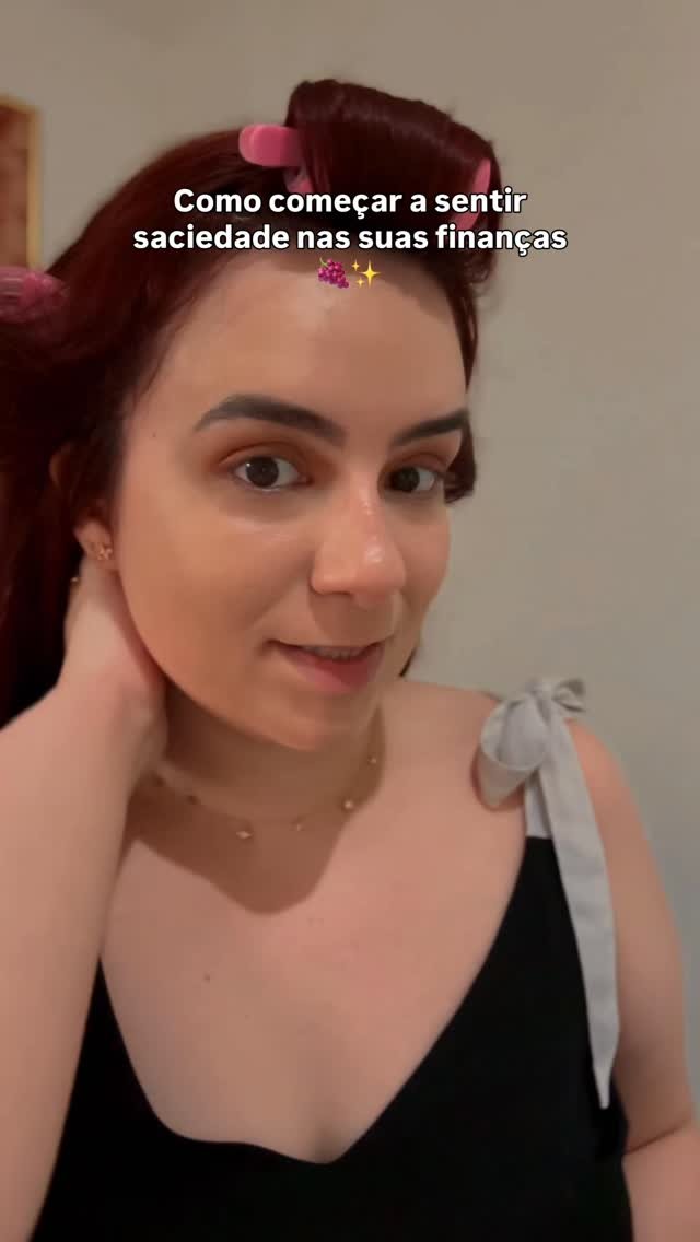 Esse exercício vai te ajudar a ganhar saciedade e reduzir compras impulsivas. Faz e depois me conta 🍇✨